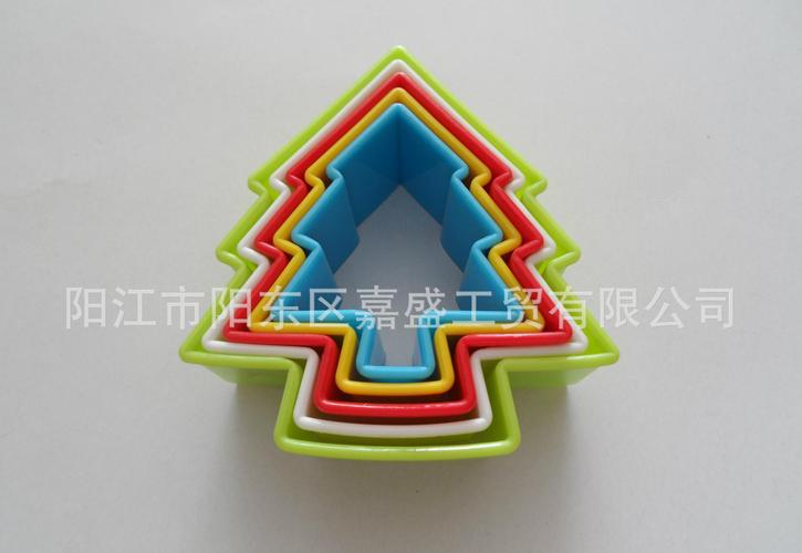 热销圣诞树饼干模具 让烘焙更有节日温度